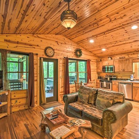 The Honeybee Cabin With Private Porch And Hot Tub Clarkesville Exterior foto